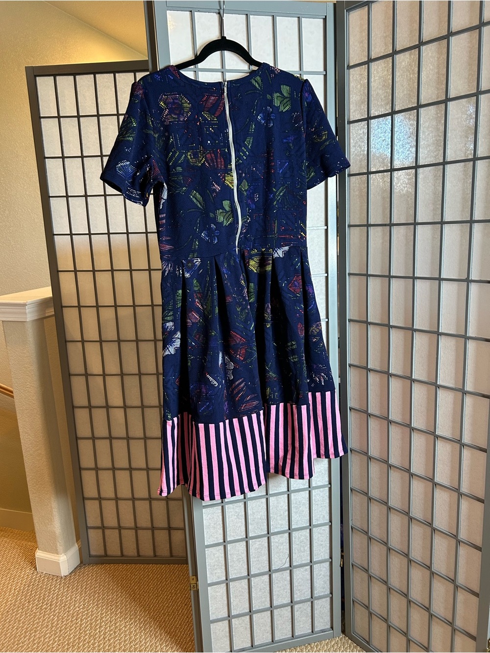 LuLaRoe Amelia Navy Floral Short-Sleeve Dress with Pink Stripe Hem - Picture 5 of 5